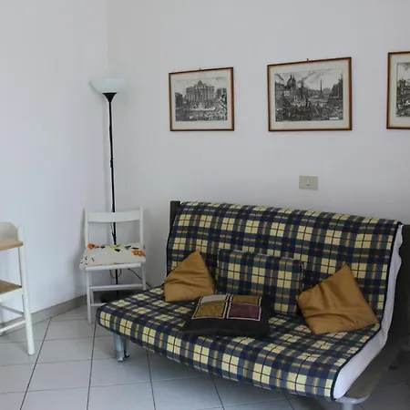 Casa Miclara Monolocale ---- Mandorlo Casa vacanze *